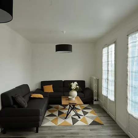 Kaze Maison Chaleureuse Evreux, Quartier Résidentiel Saint Michel *