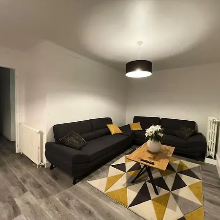 Kaze Maison Chaleureuse Evreux, Quartier Residentiel Saint Michel Nyaraló